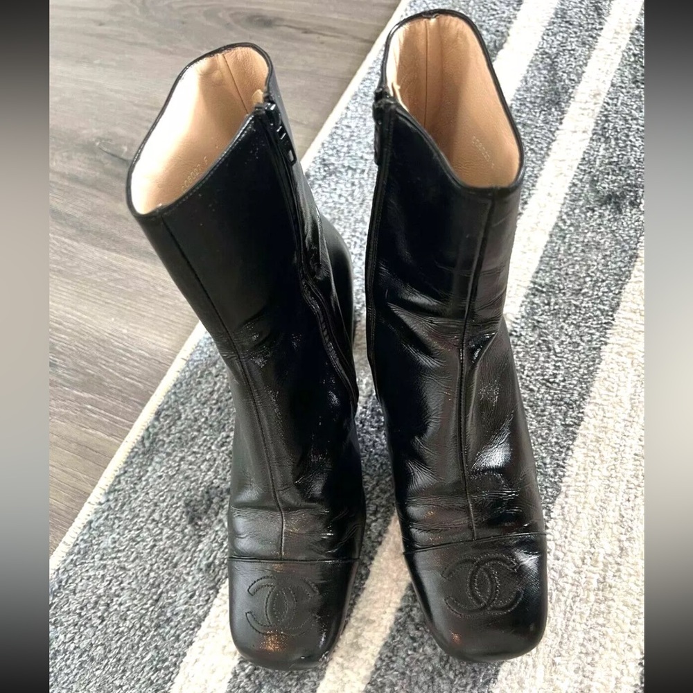 Vintage Chanel Bootie Boot Heels Black Patent Logo CC Womens Size 36